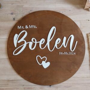 Trouwcirkel welkomstbord met letters van hout als gastenboek 80 cm of een andere maat in overleg.